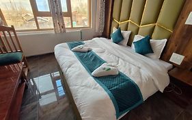 Gulmarg Gs Residency Hotel